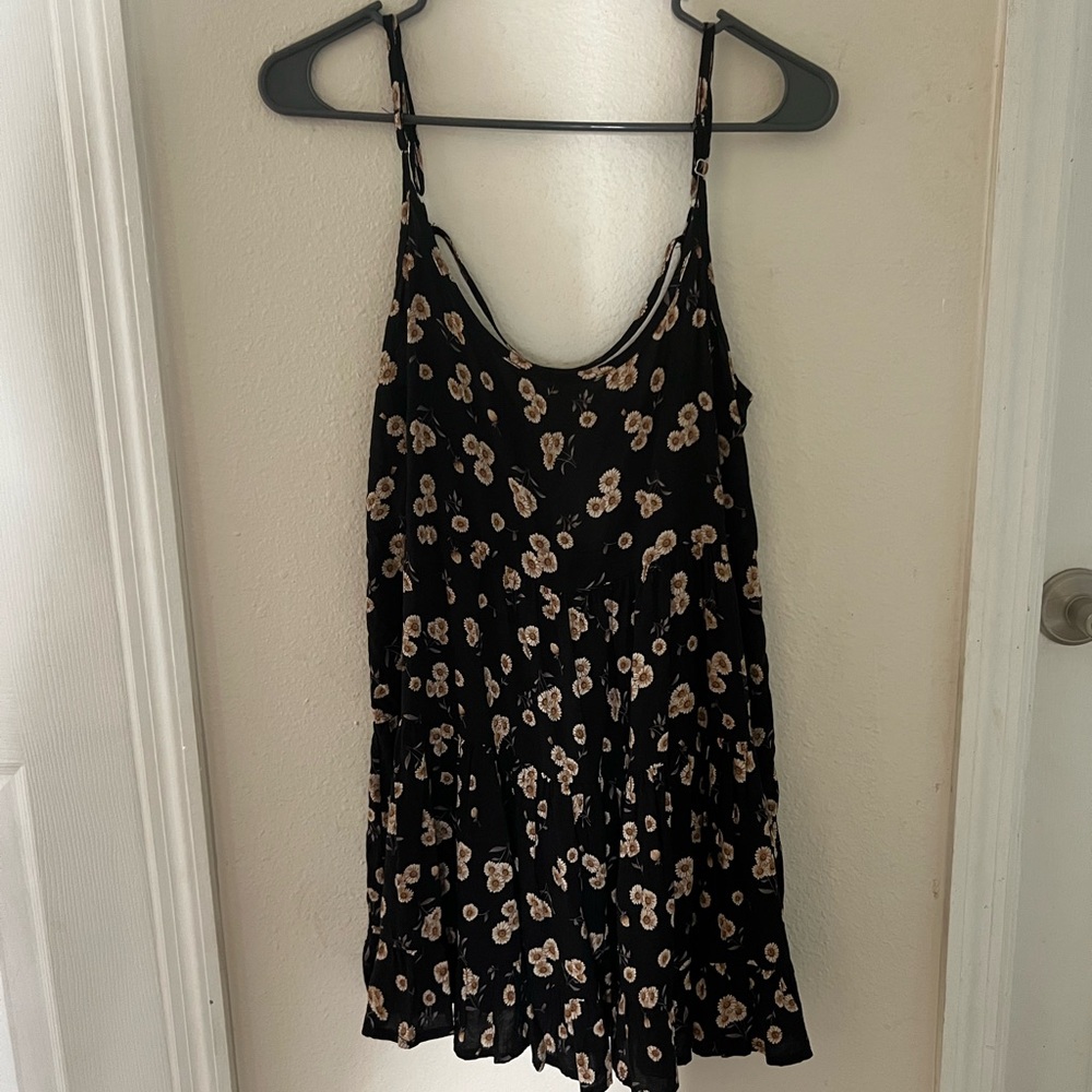 Brandy Melville White Relaxed Pleated Camisole